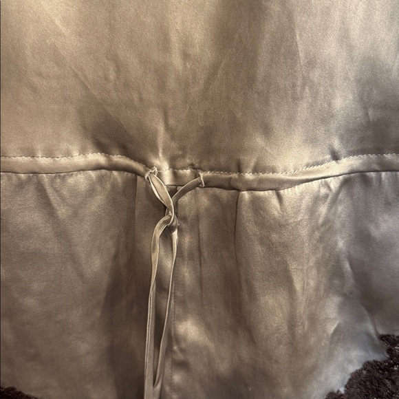 JOSIE NATORI

Lolita Lace Silk Shorts - Picture 3 of 10